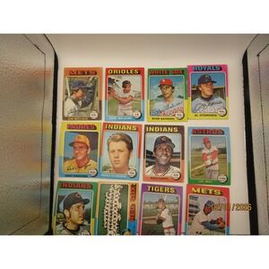 1975 Topps Baseball Card Lot - 12 Cards - Mets, Orioles, White Sox, Royals +